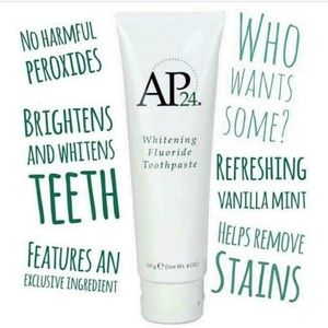 AP24 Whitening Flouride Toothpaste